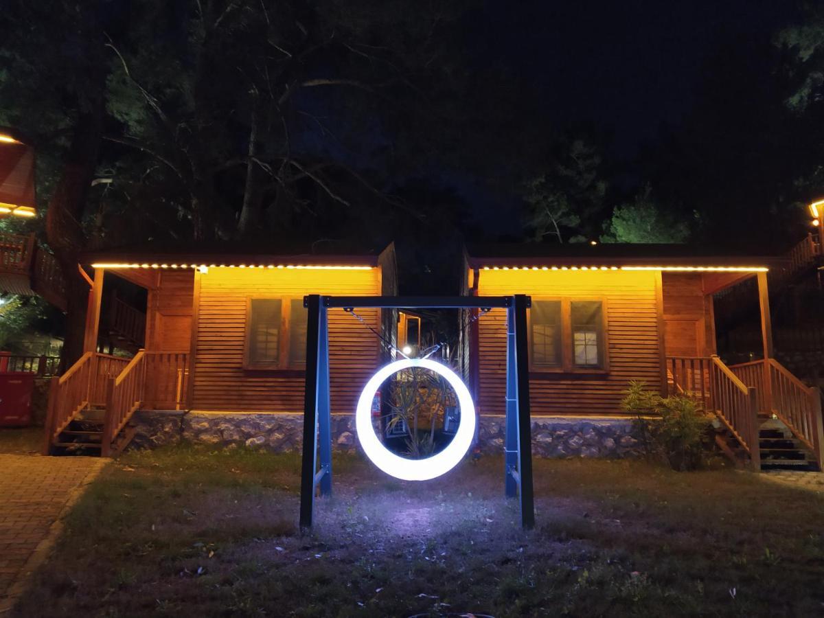 Babylontown Otel Olympos Bagian luar foto
