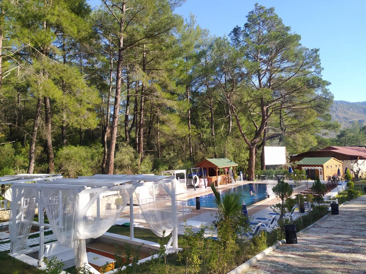 Babylontown Otel Olympos Bagian luar foto